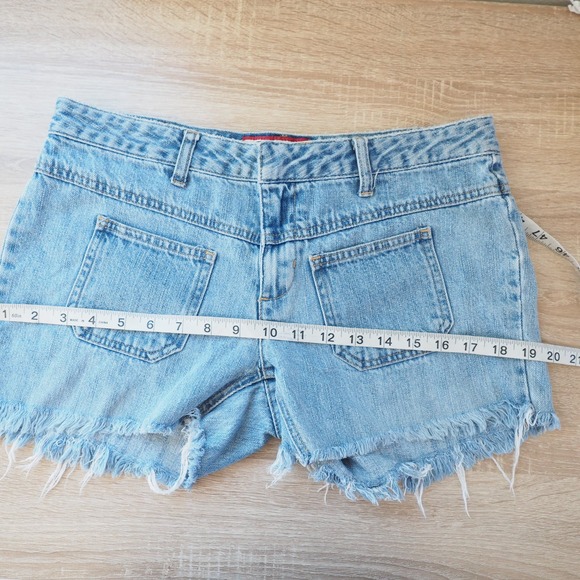 Y2K Vintage Lowโ Rise Cut Off Jean Shorts Bare Back Size 6 100% Cotton - Picture 6 of 9